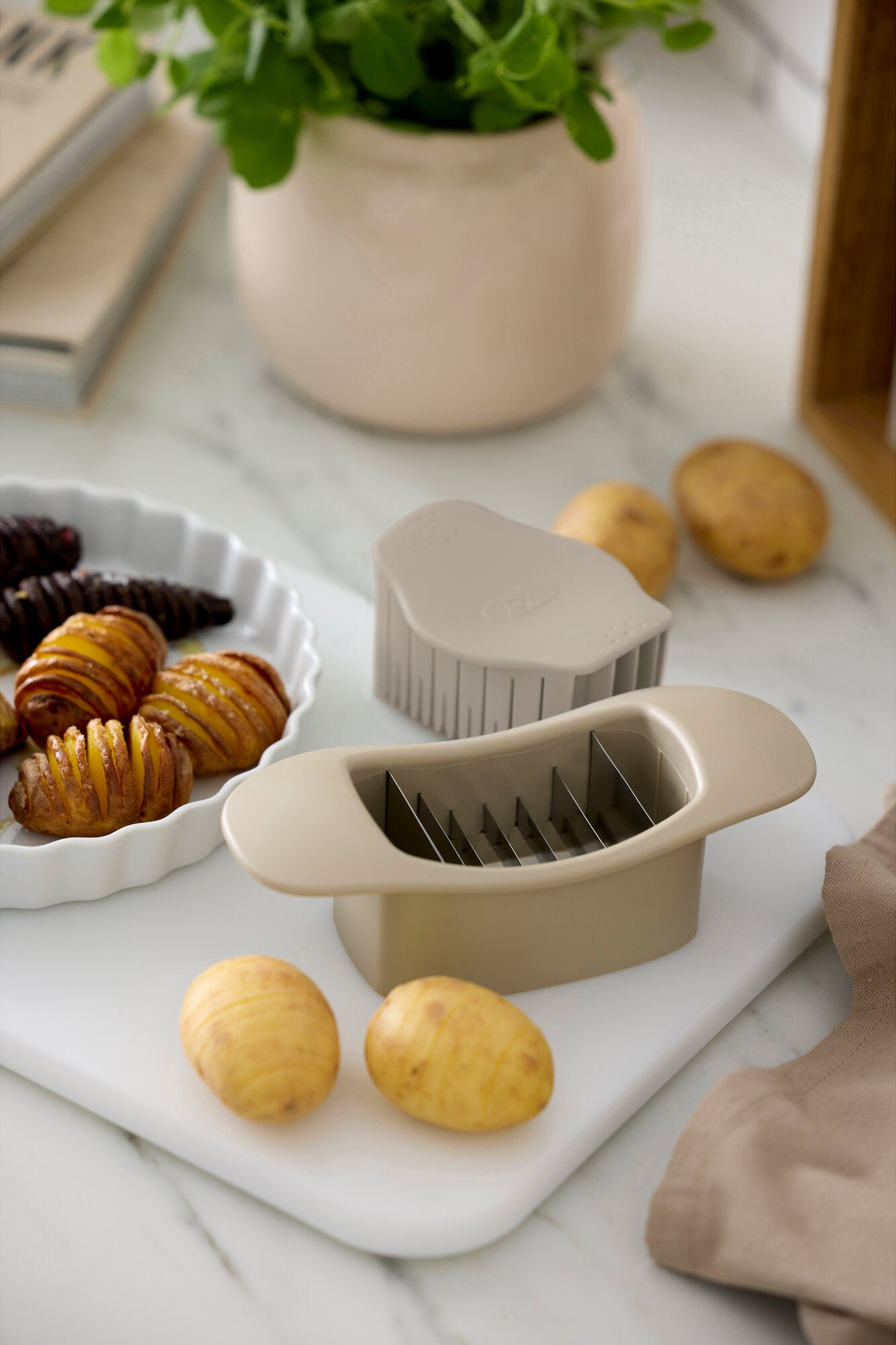 Classic Hasselback-skærer - Humus